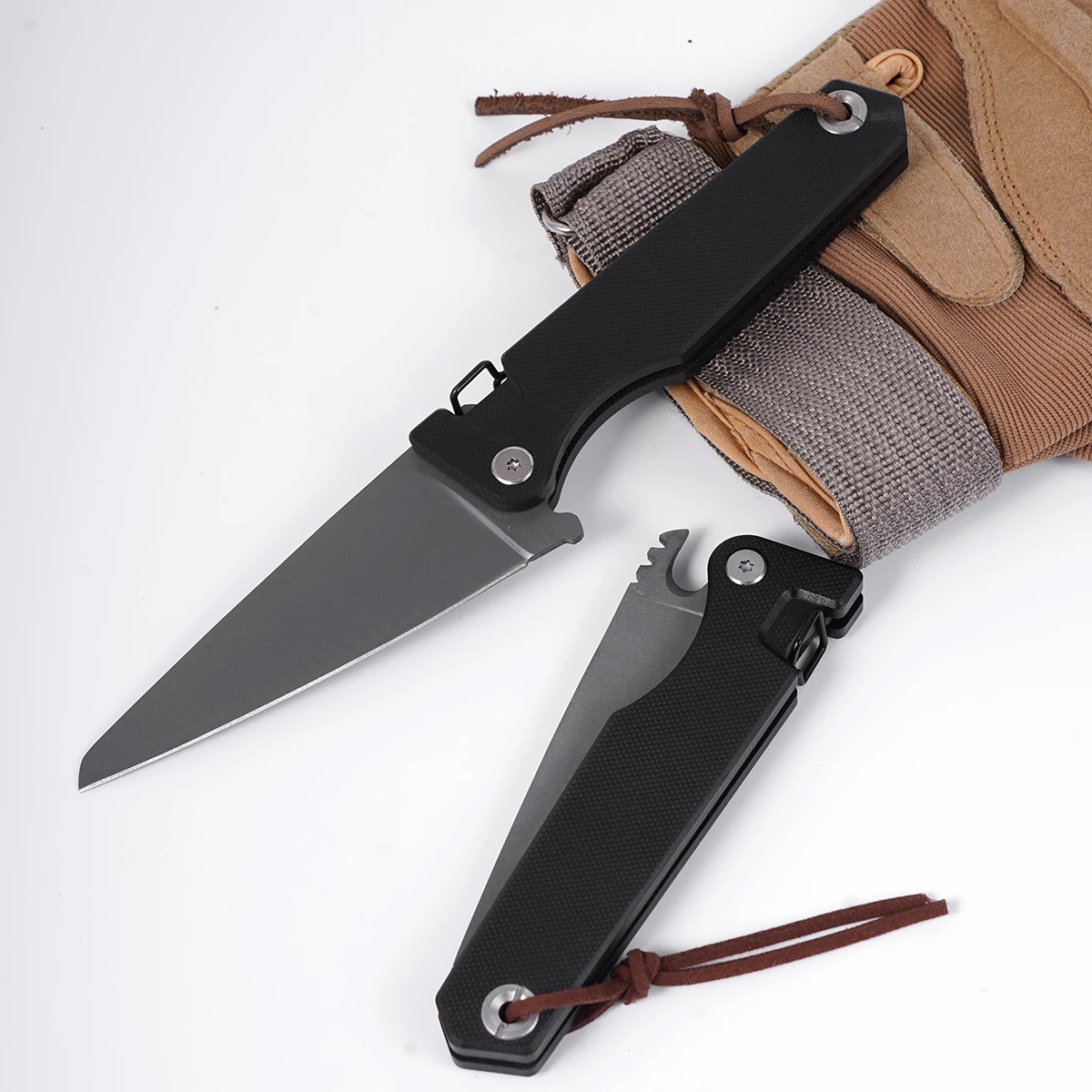 

Tactical folding knife, triple-alloy steel blade, G10 handle, hunting folding knife, outdoor everyday carry multi-purpose knife