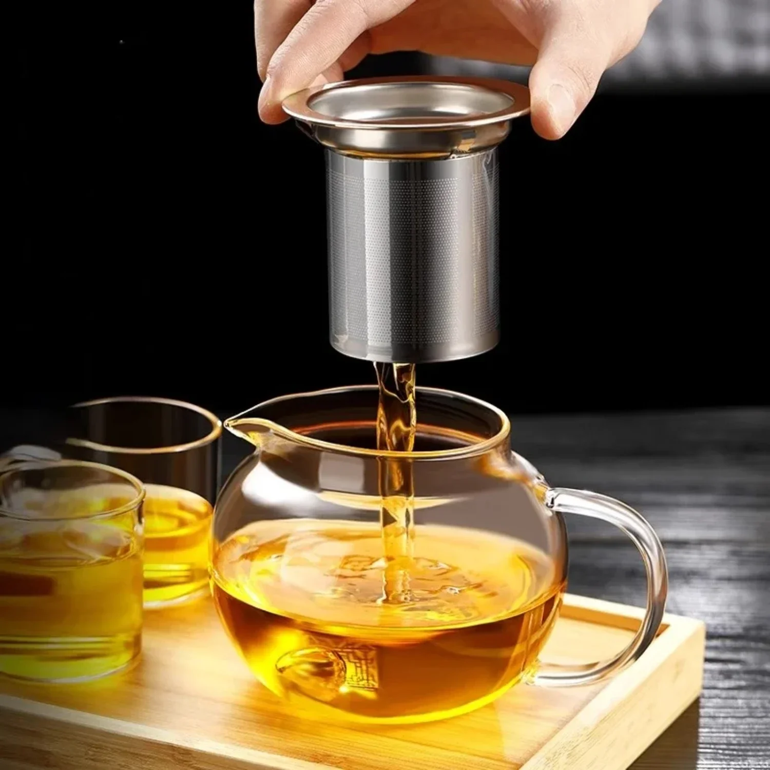 Elevate Your Daily Tea Ritual with a Stunning 650ml Heat-Resistant Glass Kung Fu Chinese Tea Pot. Enhance Your Tea Brewing Exper