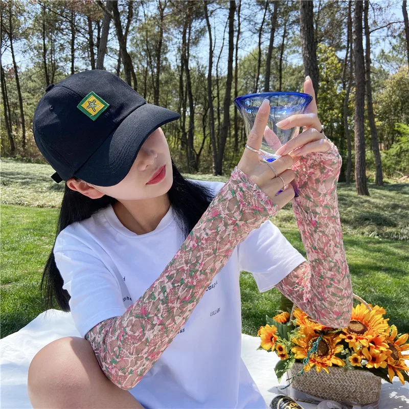 Summer Sun-protection Ice Sleeves for Women, Featuring Small Floral Patterns Long-length Cooling Silk Sleeves with UV Protection