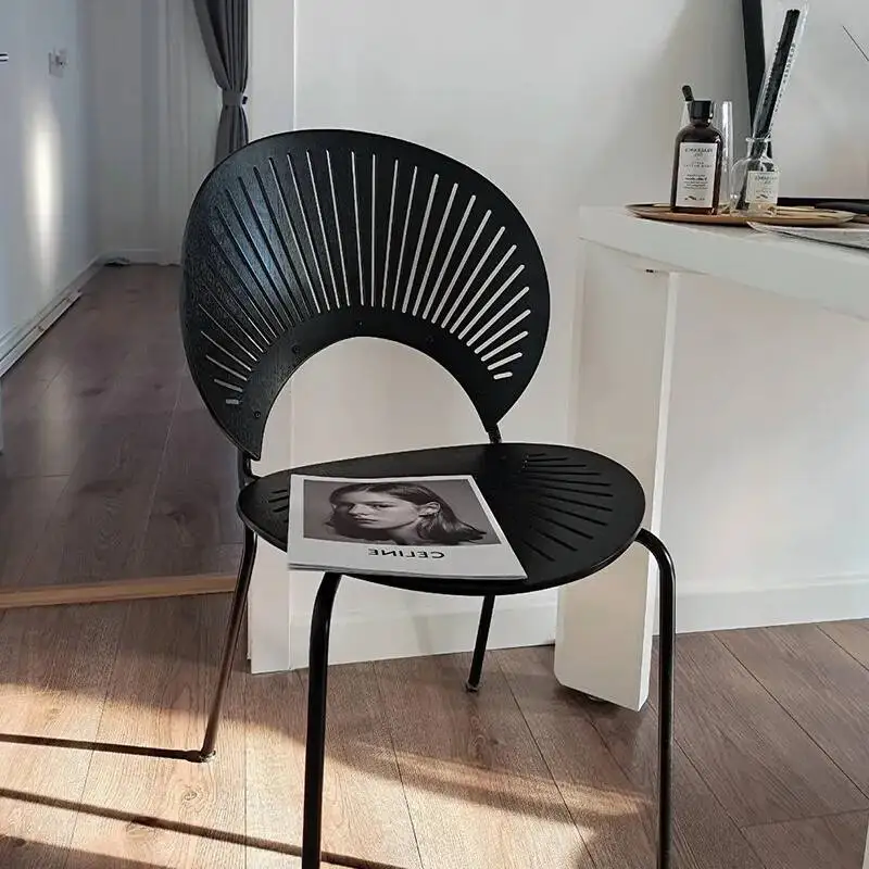 Modern Chairs for Kitchen Nordic Retro Shell Chair Simple Household Light Luxury Solid Wood Back Dining Stool Dining Chair