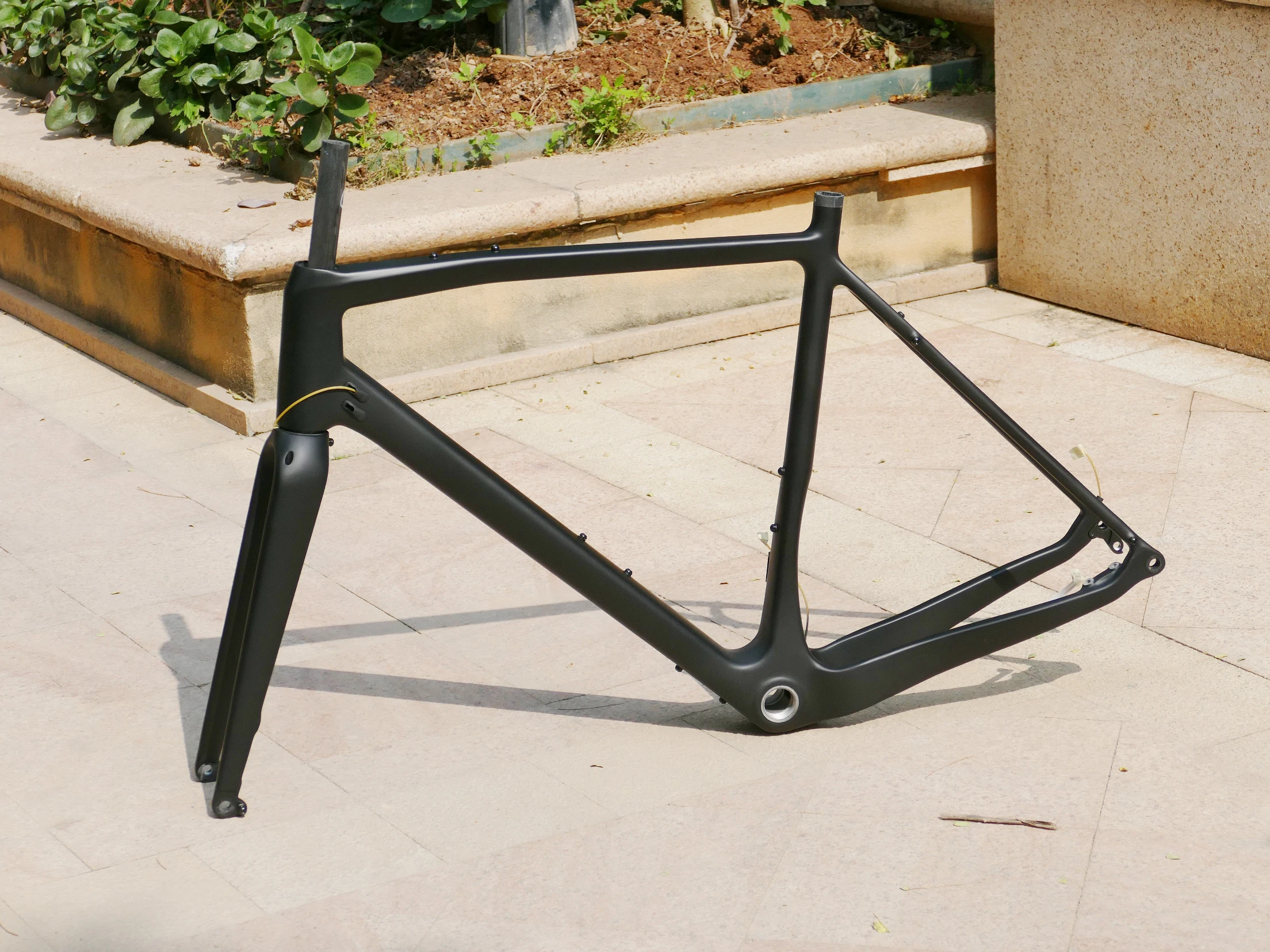 Brand New Full Carbon Gravel Bike Frame + Fork  bicycle frame 46cm , 49cm , 52cm, 54cm , 56cm , 58cm , 61cm