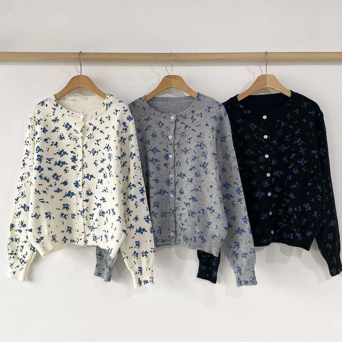 Suéter de punto suelto para mujer, estampado Floral, diseño elegante y versátil, cárdigan abierto juvenil dulce de otoño