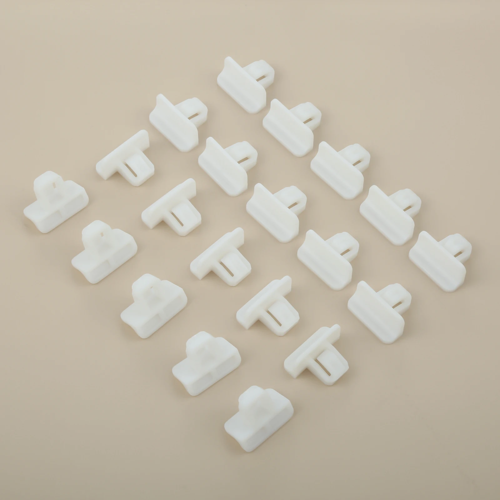 20Pcs Rear Bumper Guard Screw Fixing Clip 68225214AA Car Front Grille Fastening Fixture Decorative Clip For Chrysler Car Parts