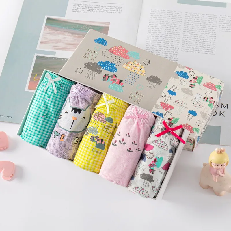 Little Girls' Cute Cat Pattern Cotton Underwear Breathable Comfortable Toddler Panties Soft Kids Briefs Pack of 5