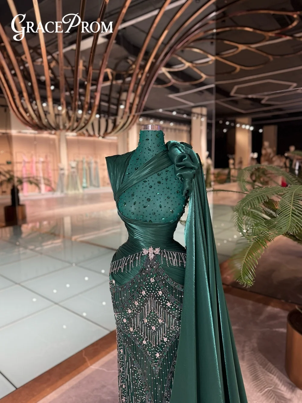 

Очаровательное вечернее платье на одно плечо Изысканное вечернее платье трапециевидной формы с кристаллами Романтическая аппликация Вечернее платье длиной до пола с длинными рукавами