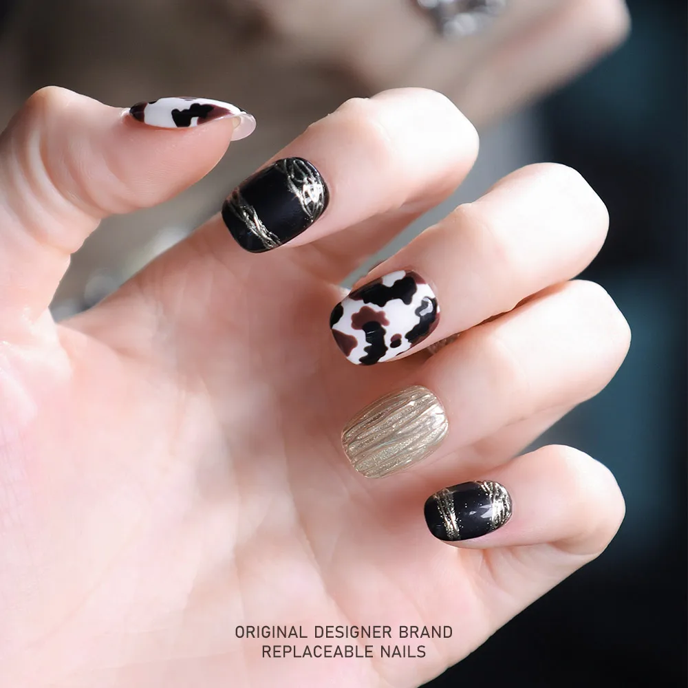 ZIIIBEYOND Store Black and white phantom pure hand-painted cream girl cute nail short ladder  ZB63