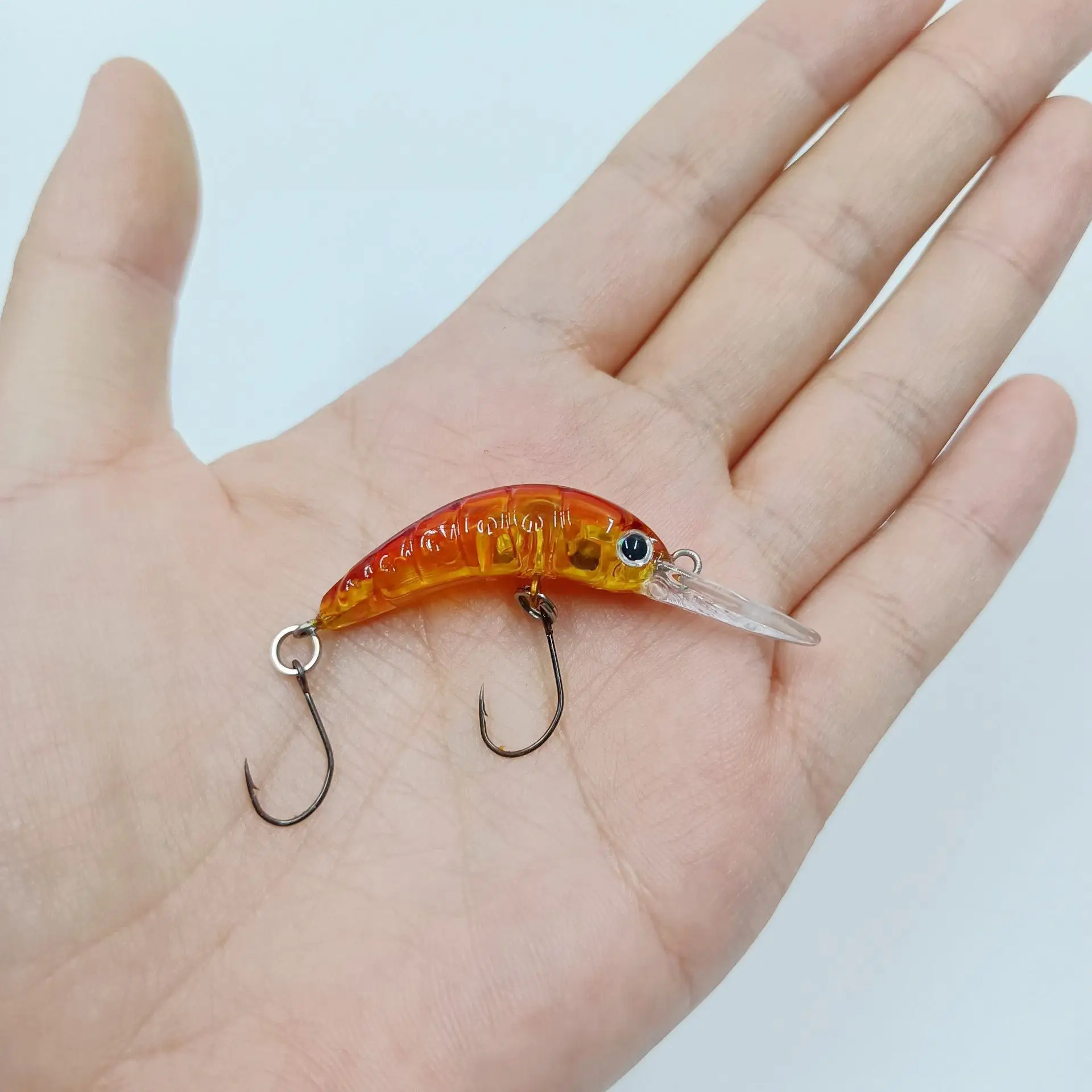 DUODUOYU 1PCS Mini Minnow Angeln Locken 35mm 2,3g Sinking Lange Zunge Crankbait Pesca Harten Köder Für forelle Barsch Bass Tackle