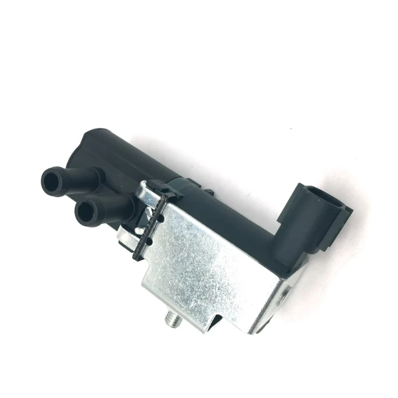 

Evaporative Purge Valve Canister Solenoid MR507579 For Mitsubishi Pajero Montero Sport V6 GAS SOHC Naturally Aspirated MR-507579