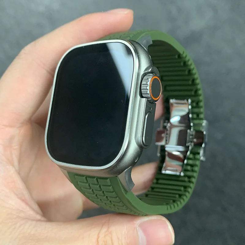 

Silicone Sports Strap for Apple Watch Ultra 2/1 49mm Series 10 9 8 7 46mm 45mm 44mm Rubber Band for IWatch 6 5 4 3 42mm Bracelet