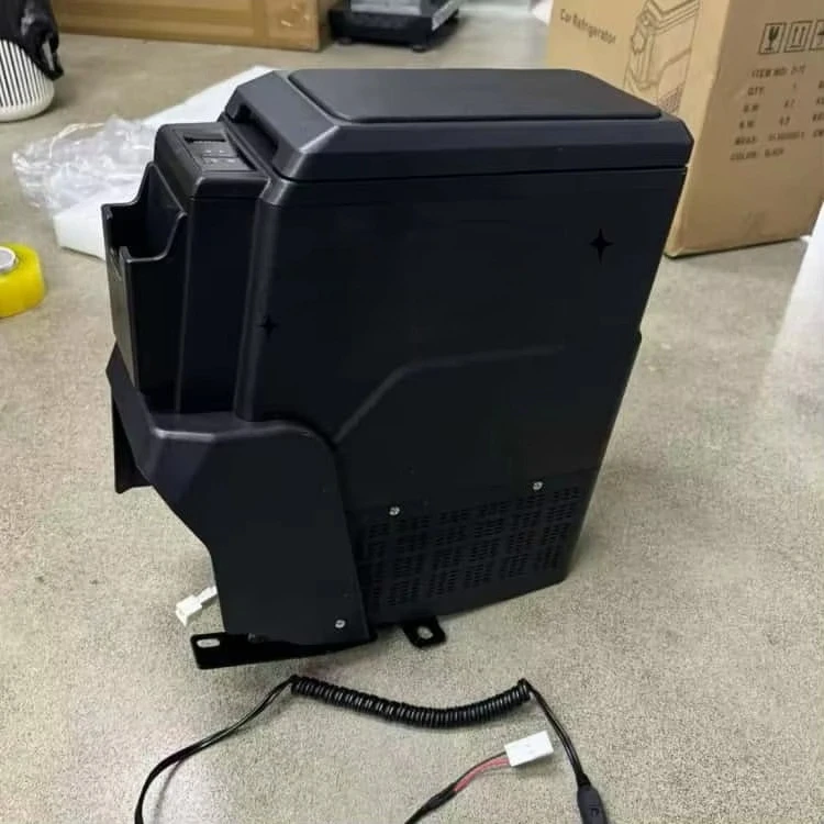 Auto Mobile Portable Fridge Car Refrigerator for  LC71,76