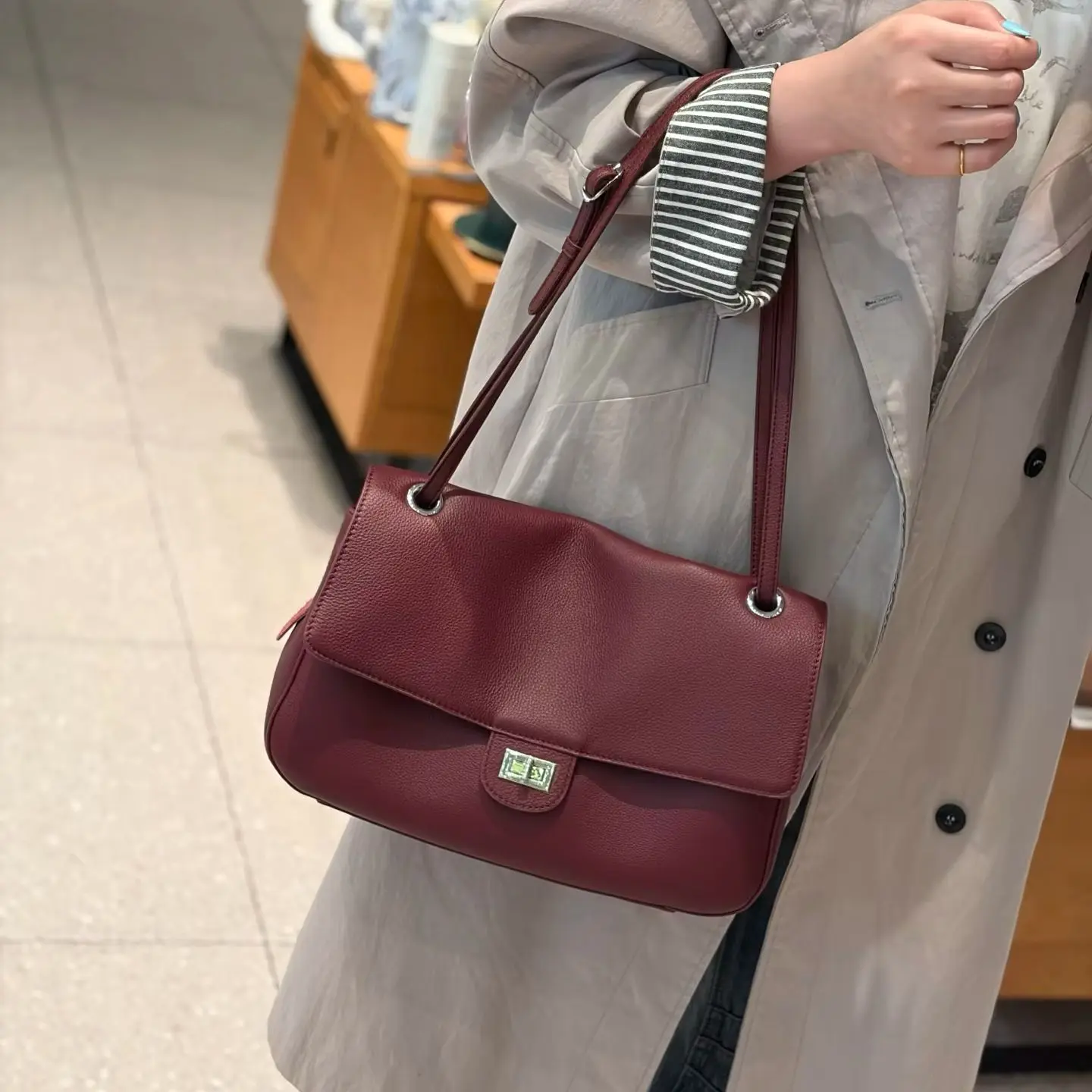 Women's Natural Cowhide Shoulder Bag Female Soft Cow Genuine Leather Retro Handbags Ladies Commute Crossbody Bags