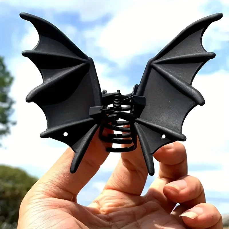 1pc Gothic Punk Bat Wing Hairpin - Elegant Metal Ponytail Accessory for Women, Perfect for Halloween & Christmas Parties