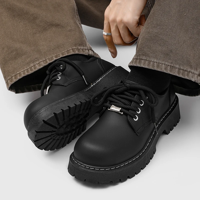 

Мужские туфли из искусственной кожи: широкие повседневные лоферы на шнуровке в стиле дерби # Британский деловой стиль: роскошный черный костюм для вождения