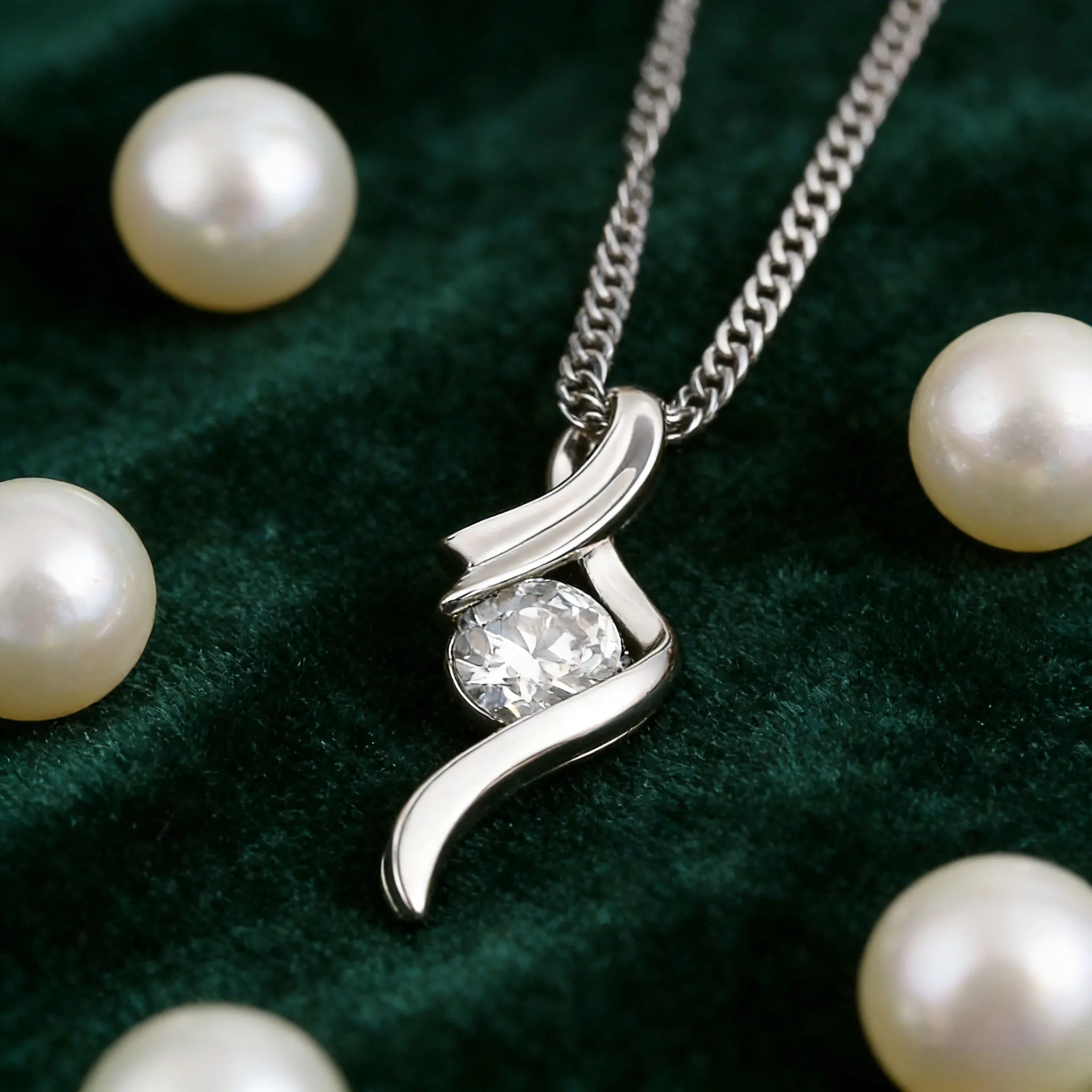 

1Pc Engagement Wedding Bridal Necklace - Women's Elegant Hollow Teardrop Pendant Jewelry