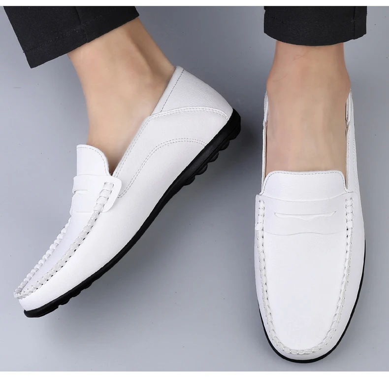 Herren-Slipper in Übergrößen, lässige Alltagsschuhe, neue Modelle für alle Jahreszeiten, weiche Sohle, Outdoor-Fahrerschuhe, weiße Schuhe, modische Schuhe für junge Leute, trendige Schuhe. – Detail 20