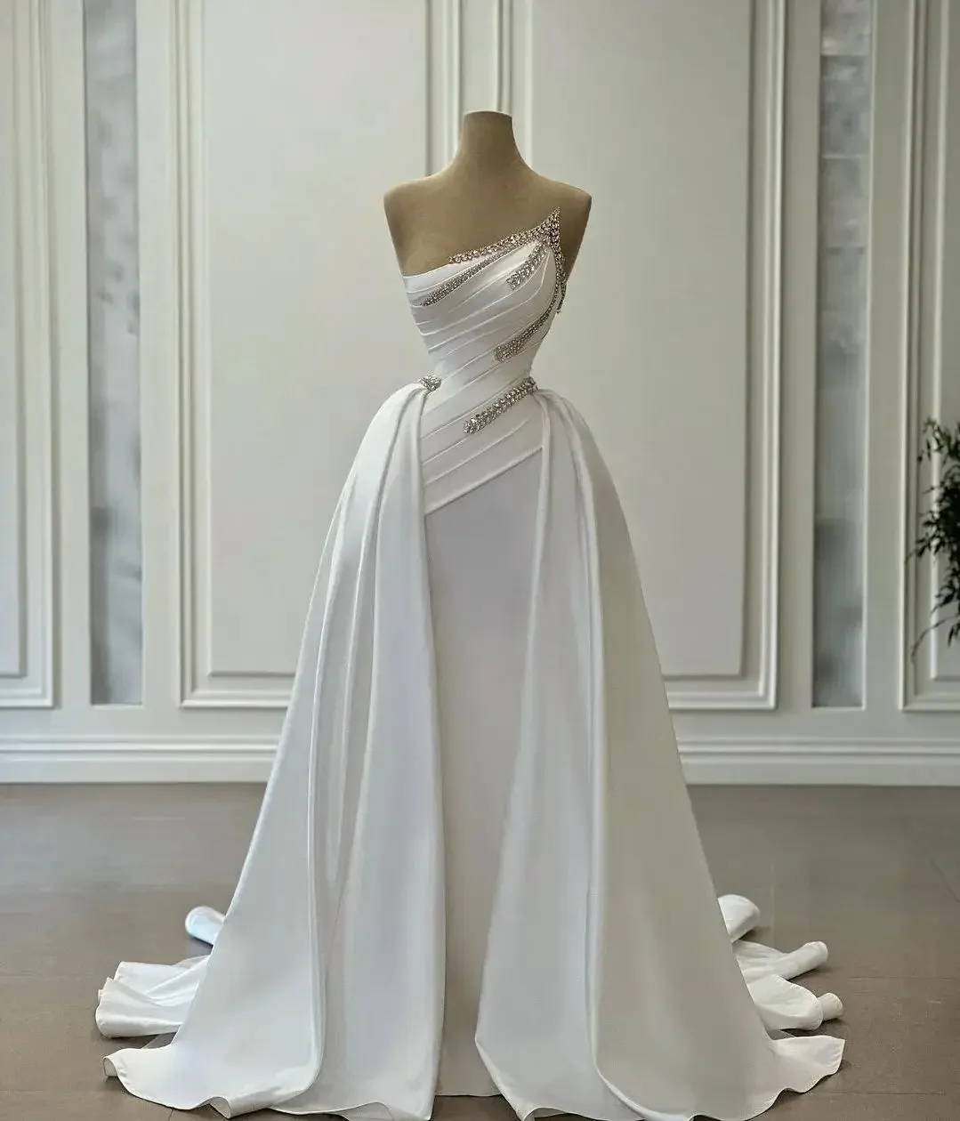 Customized Strapless Sparkly Crystals Rhinestones Mermaid Wedding Dress Satin Pleats Vintage Bridal Gowns with Removable Skirt