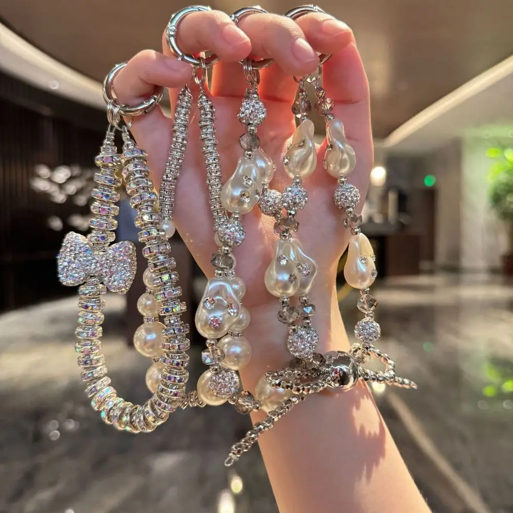 Women Fashion Flash Crystal Beaded Phone Chain Glitter Luxury Wrist Short Hanging Rope Phone Lanyard Gifts