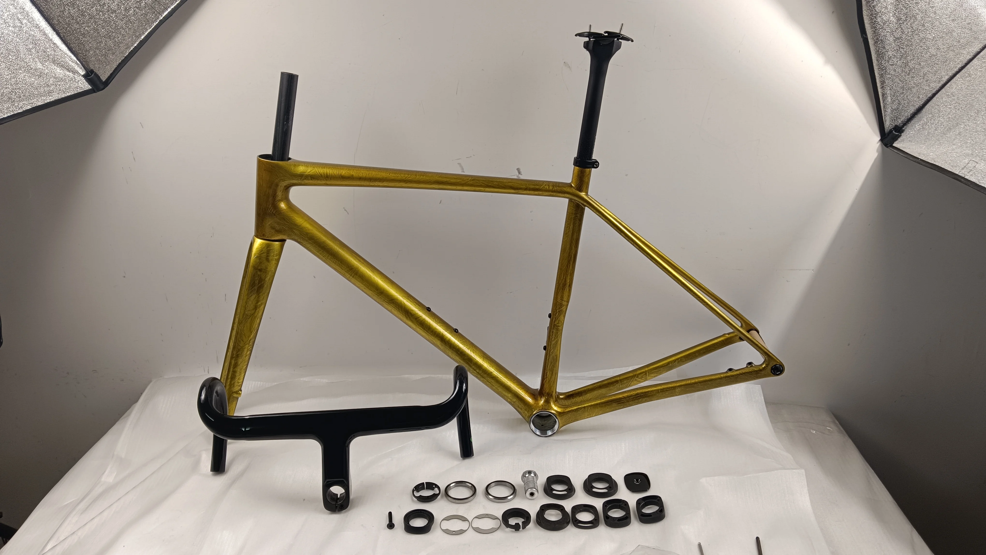 MICROCK ICECREAM GOLD Ultrlight Full Carbon Fiber T1100 Road Bike Frame Internal Routing Cable Lines 580g with handlebar NO TAX