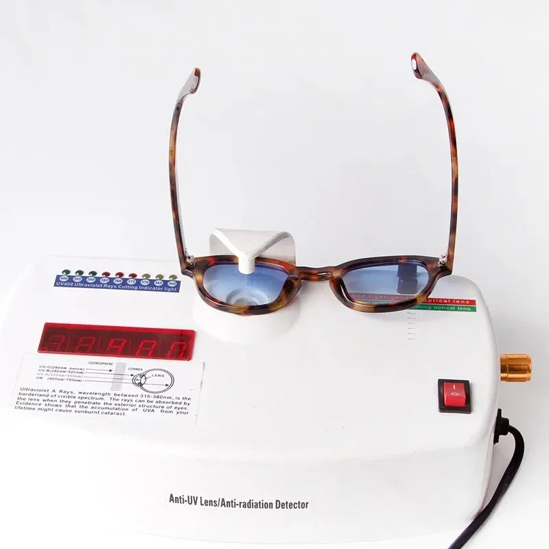 Fashion Transparent Blue Round Sunglasses Women Men Retro Rivet Shades Small Square Sun Glasses UV400 Eyewear view 4