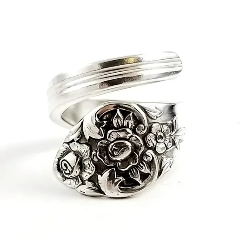2025 New Blackout Handicraft Dark Series Leaf Ring with Blossoms Striving for Brilliance, Adjustable Opening   Women