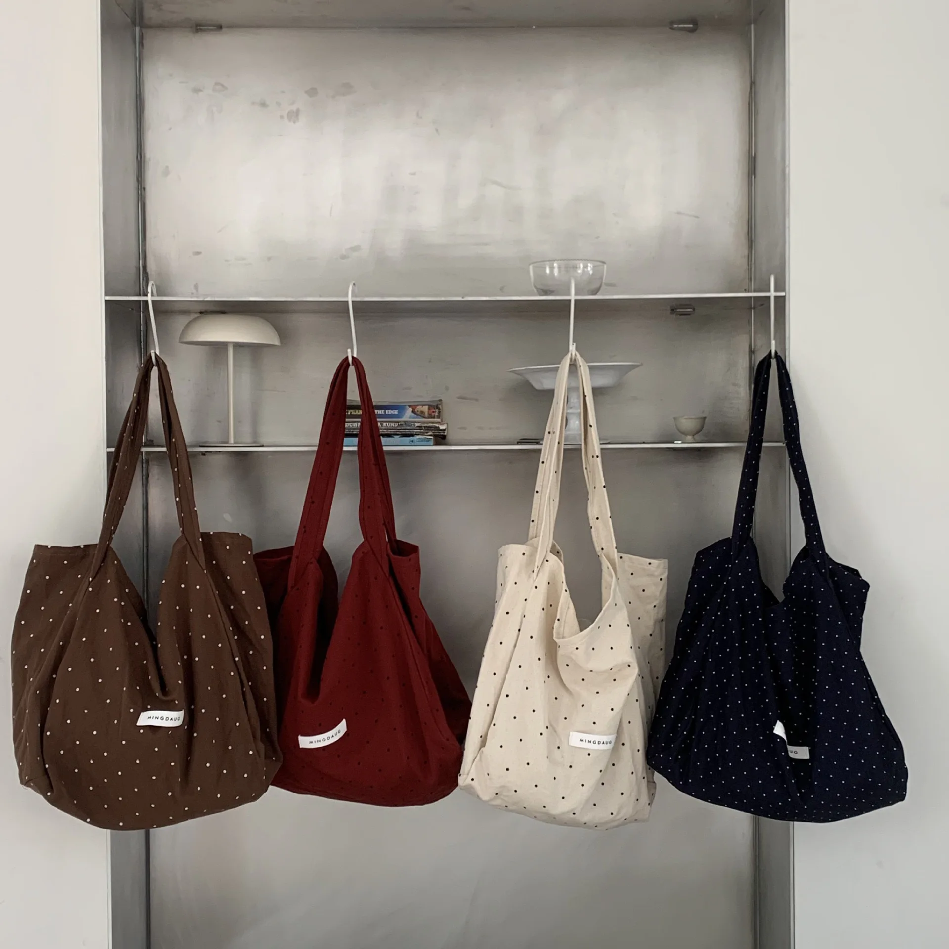 

Сумка-тоут Dongda Gate из холщовой ткани в горошек, стильная студенческая сумка через плечо для молодых женщин, большая вместительная сумка для ежедневных поездок