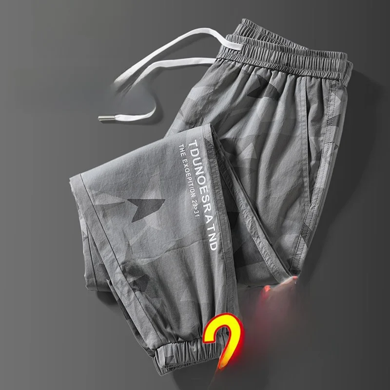 Sommer Dünne Eis Seide Casual Camouflage Arbeit Hosen Männer Lose Fit Neun Punkte Jugend Trendy Bla Elastische Taille Hose