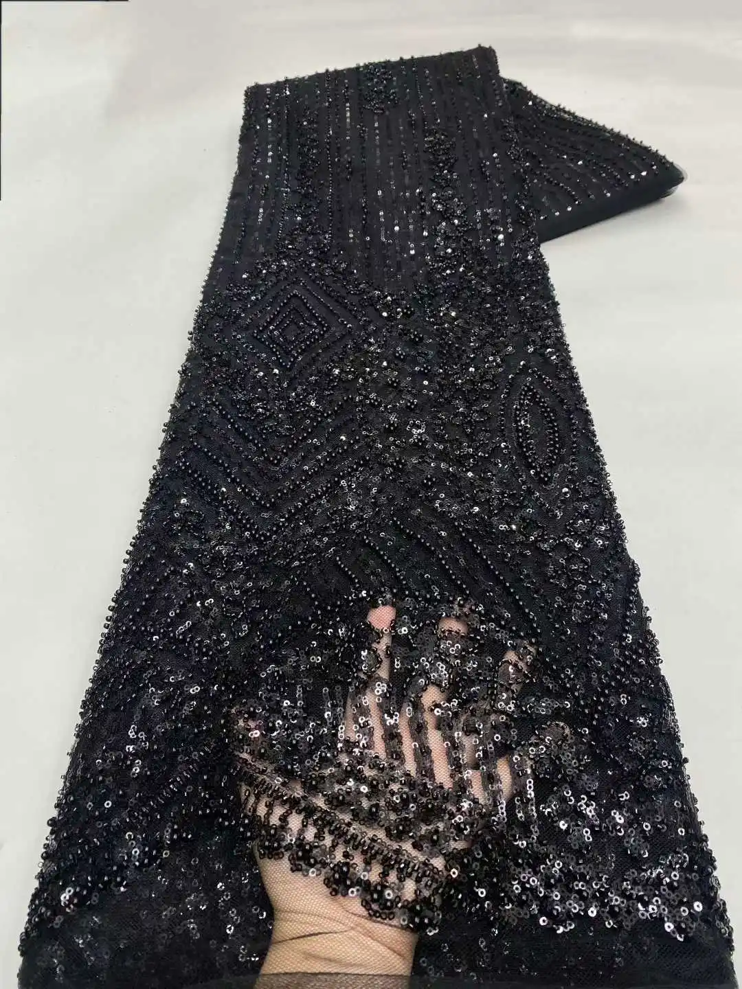 Delicate Eligant Heavy Beads Lace Fabric High Quality 2026 Embroiderd Sequins Tulle Lace Fabric for Wedding Evening Dress