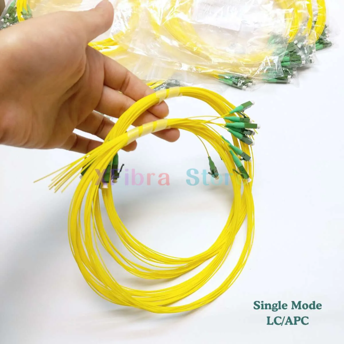 1.5M 50PCS/LOT Simplex LC/UPC 9/125 Single Mode Fiber Optic Pigtail, 0.9 Mm PVC Outer Jacket