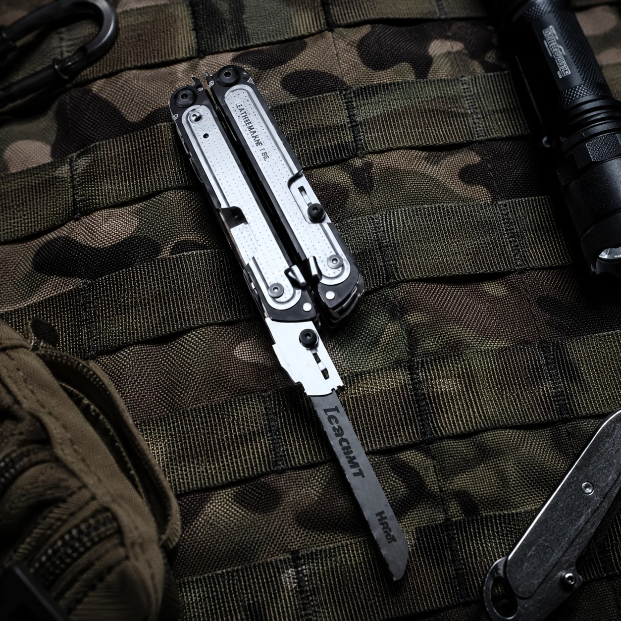 Reinforced One-Piece T-Shank Adapter for Leatherman ARC / FREE P2/P4, Universal Blades