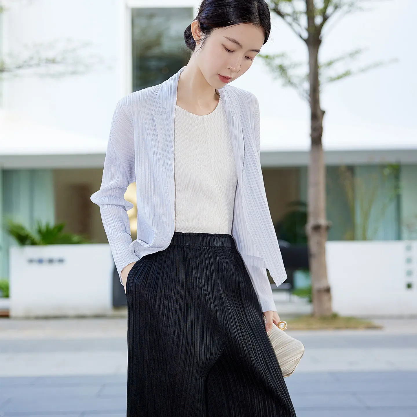 

Miyake Pleated 2026 Spring New Style Extremely Simple Striped Suit Jacket for Women, Slim Fit Pleated Short Commuting Set Pleat