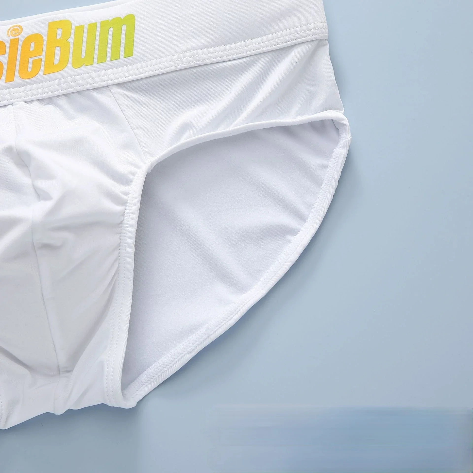 Aussiebum-Calzoncillos de seda de leche para hombre, cintura baja, elásticos, cómodos, bolsa convexa en u, palabras coloridas