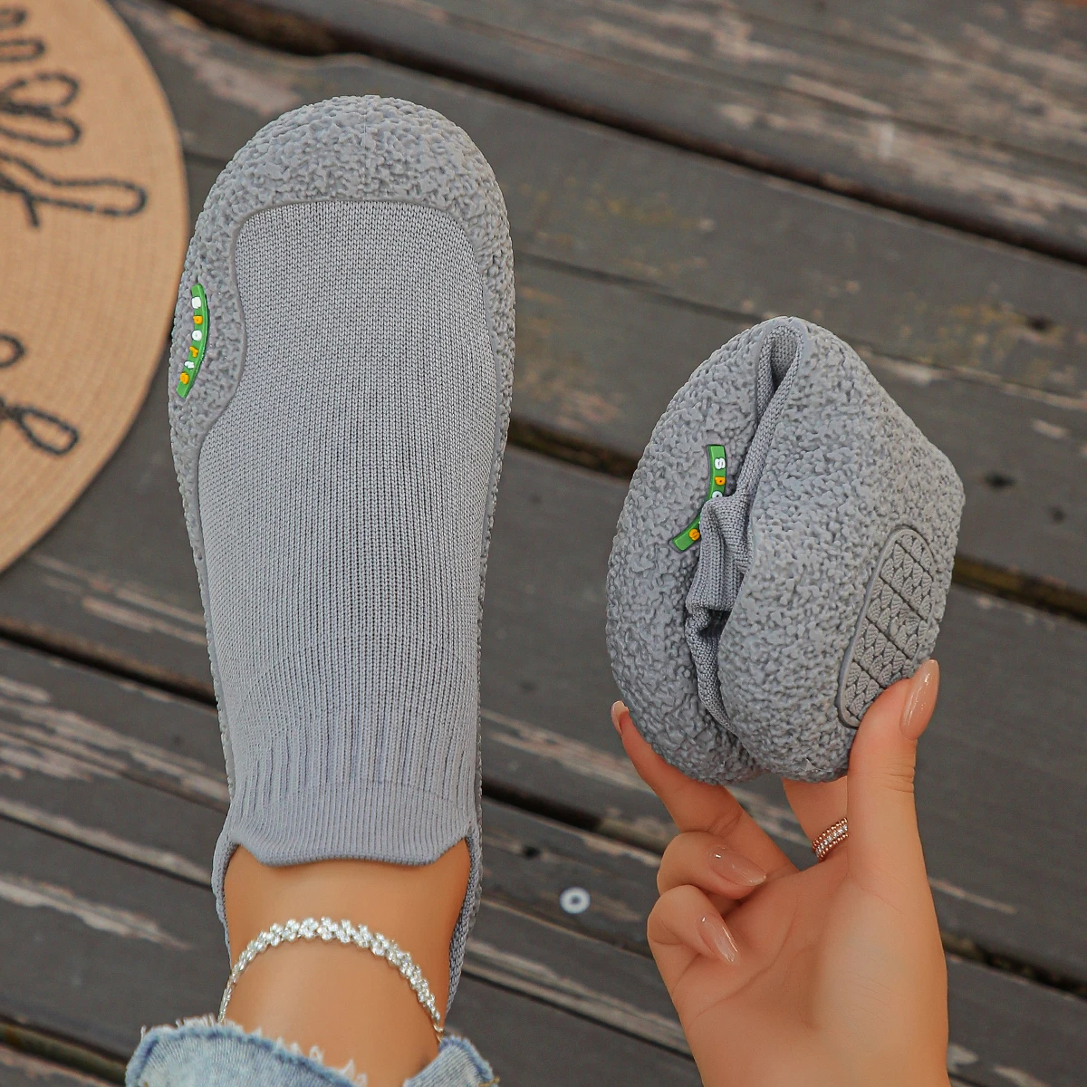 Frühling und Herbst Elegante und Sexy Flache Vulkanisierte Schuhe 2026 Modische Bestseller Neue Bequeme Damenschuhe in Übergrößen – Detail 5