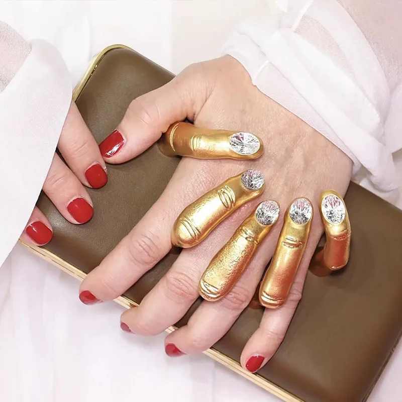 

Novelty Handshake Design Ring Oversized Metal Zircon Finger Decor Fun Toy Fashion Jewelry Gift