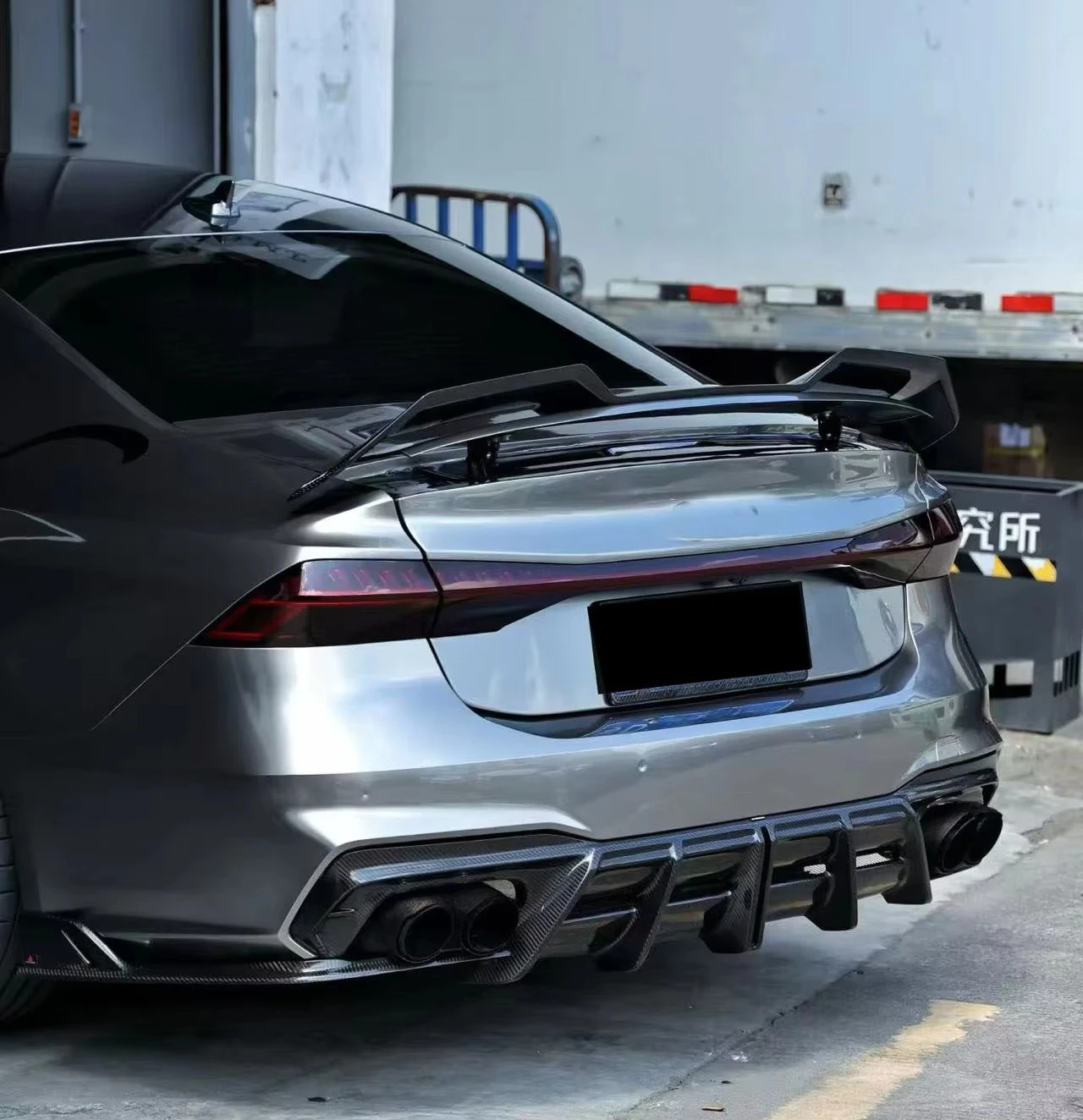 For Audi A7 C8 Dry Carbon Fiber Body Kit Dry Carbon Rear Diffuser