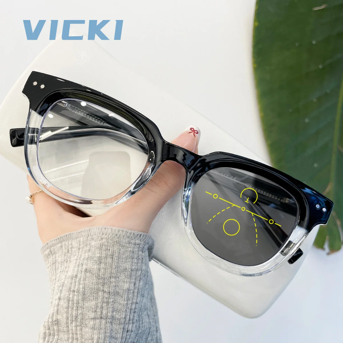 VICKI Classic Geometric Round Design Progressive Multifocal Women's Photochromic Anti Blue-ray Glasses Customizable Prescription