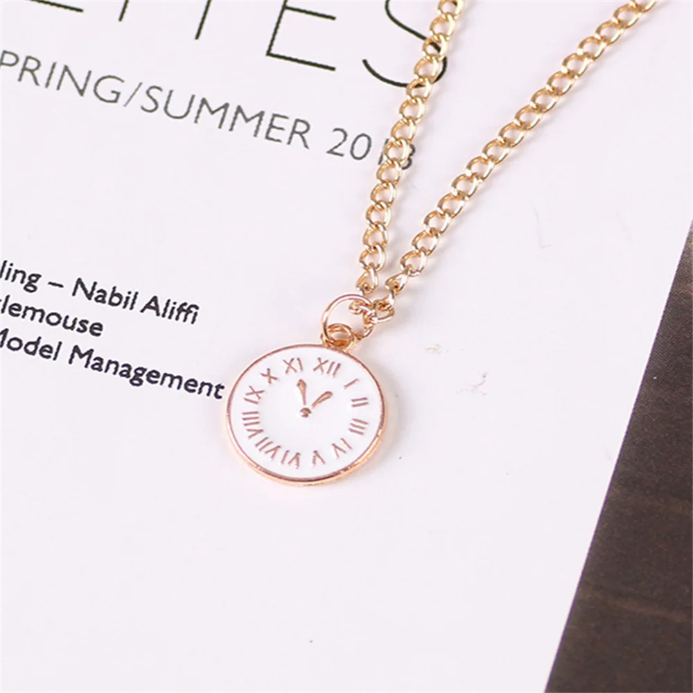 Fashion Round Clock Necklace Pendant For Friends Aesthetic Adjustable Black and White Choker Party Jewelry Accessories Gifts New
