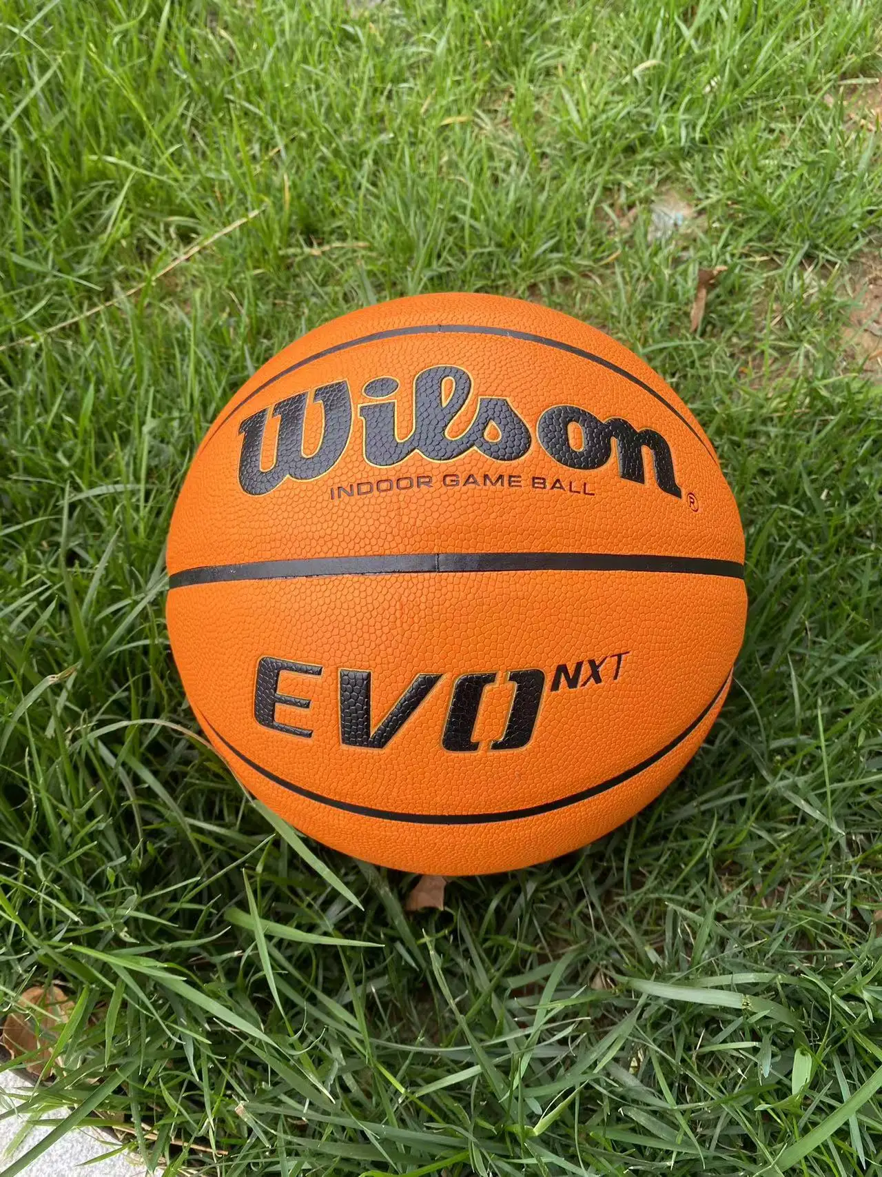 ขายตรงจากโรงงานที่กําหนดเองชุดหนังไฟเบอร์ละเอียดพิเศษบาสเก็ตบอลหมายเลข 7 ลูกบาสเก็ตบอลฝึกซ้อมการแข่งขัน