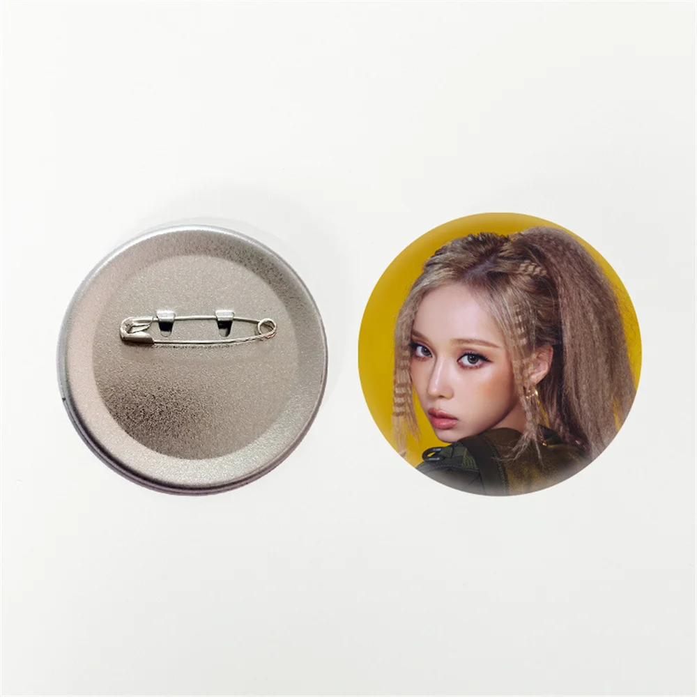 KPOP WINTER NINGNING KARINA GISELLE New Album Whiplash Round Badge High Quality Tinplate Brooch Pins Fans Clothing Accessories