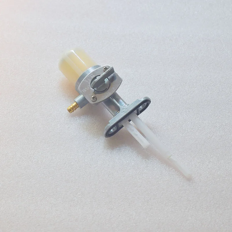 

Motorcycle Fuel Cock Tank Oil Lock for Haojue Suzuki Lifan Qinqi Dayang GN125 AX100 GS125 HJ125K GT125 GSX125 QS125 Gas Tap