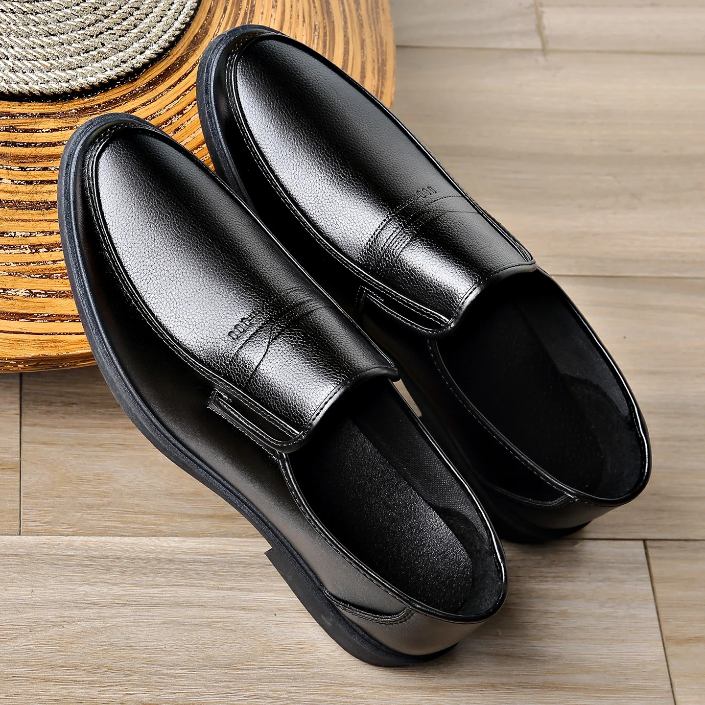 Men Black Business Dress Loafers Slip‑on Design Comfort Soft Bottom Leather Shoes Office Daily Formal Footwear