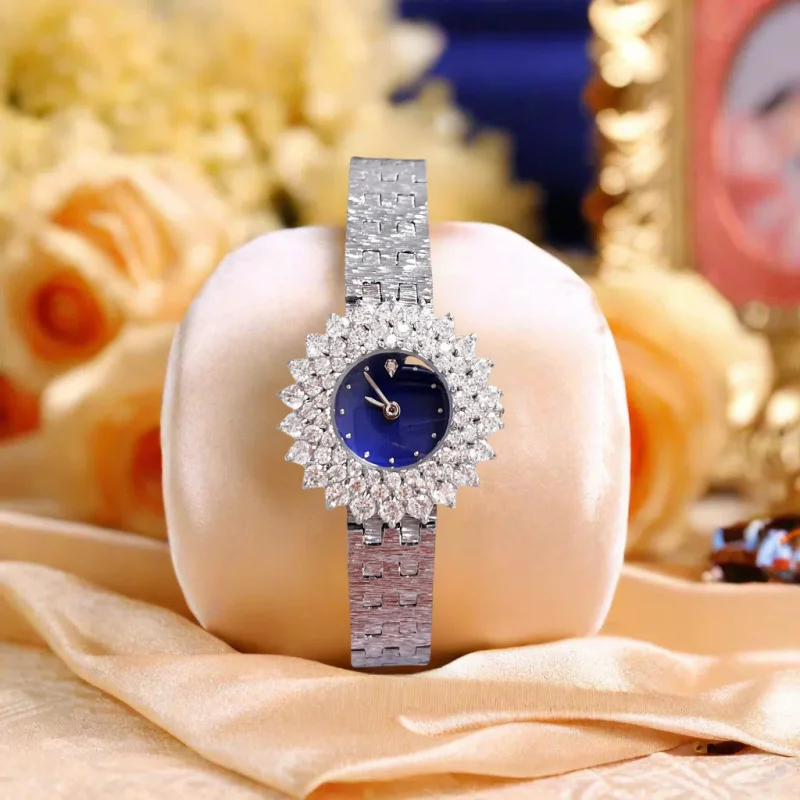 European Lady's Small Gold Women's Watch SUNFLOWER Middle Ancient Women's Watch2024New Luxury Bark Pattern Steel Watch