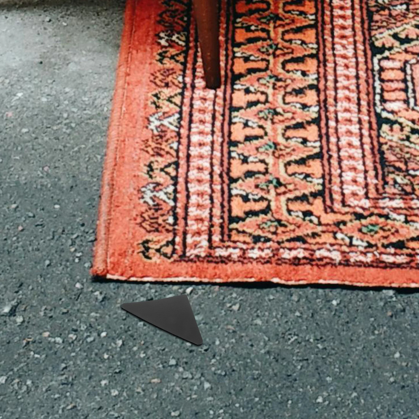 

4Pcs Anti Slip Rug Stickers Black PU Double Sided Triangle Adhesive Pads Keep Rugs Secure on Wood Floor Carpet Tiles No Residue