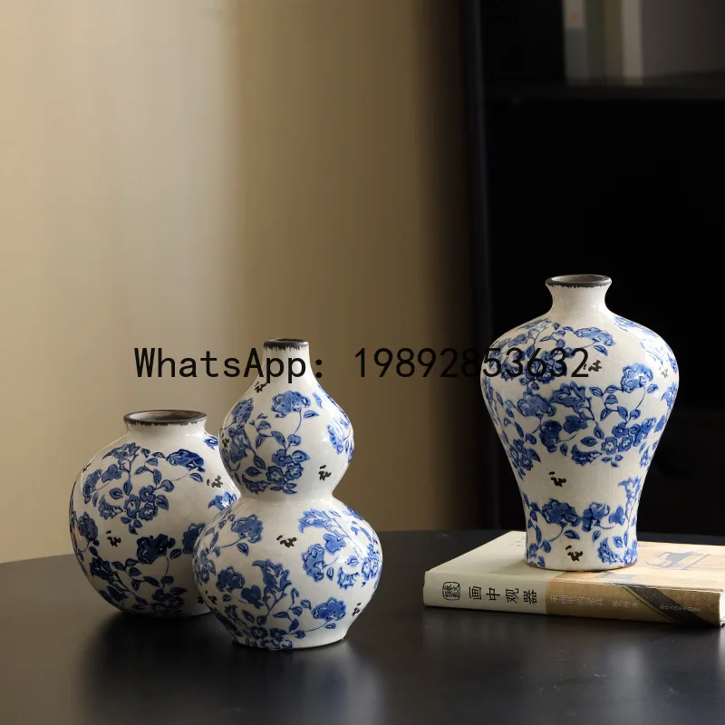 

Ceramic Vase Blue and White Porcelain Gourd-shaped Teapot Flower Vase Flower Arrangement Accessories Chinese-style Retro Bottle