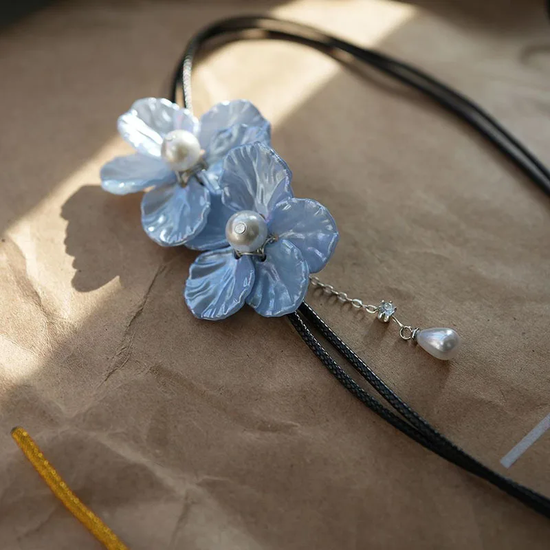 愛とディープスペースザビエルコスプレ衣装ブルーフラワーネックレス調節可能なファッション女性男性パーティー小道具アクセサリー 2025 新しい