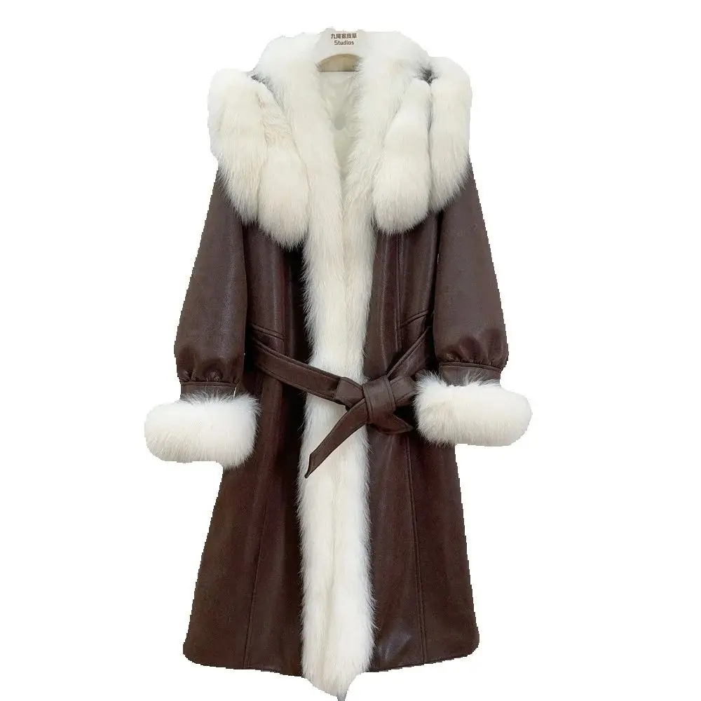 2025 Abrigo de piel de zorro con cuello de piel grande de nuevo estilo de invierno, chaqueta y abrigo de plumas de ganso de longitud media de lana de ante para mujer