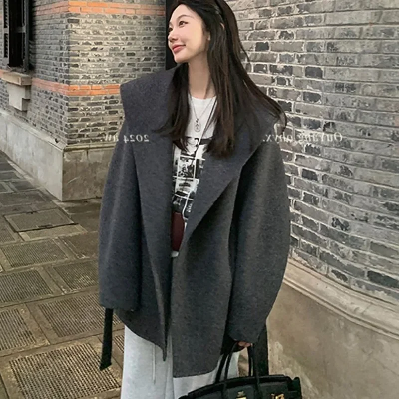 High-end Woolen Overcoat for Petite Women Mid-length Cape Double-sided Fleece Hong Kong-style Woolen Coat for Autumn and Winter.