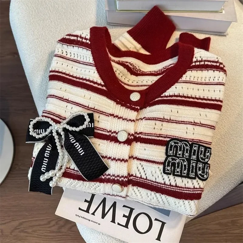 Herfst Winter Korte Trui Vrouwen 2024 Nieuwe Mode Losse Casual Tops Gestreept Gebreide Vest Strik Knoop Bovenkleding Dames