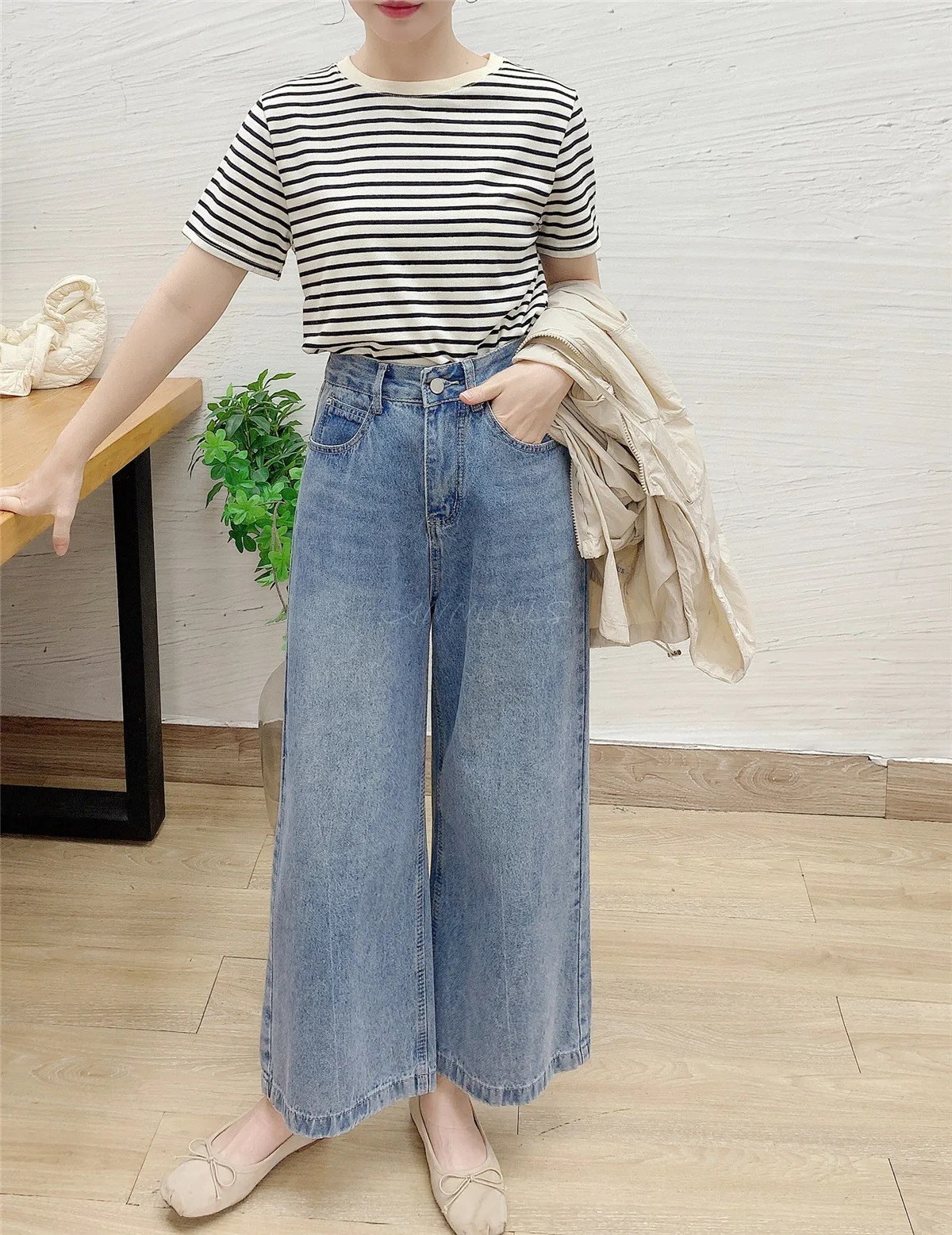 

Ultra Soft Summer Waed Light Blue Jeans Loose Wide Leg Nine Points Casual Jeans High Waist Denim High Quali Women's Faion
