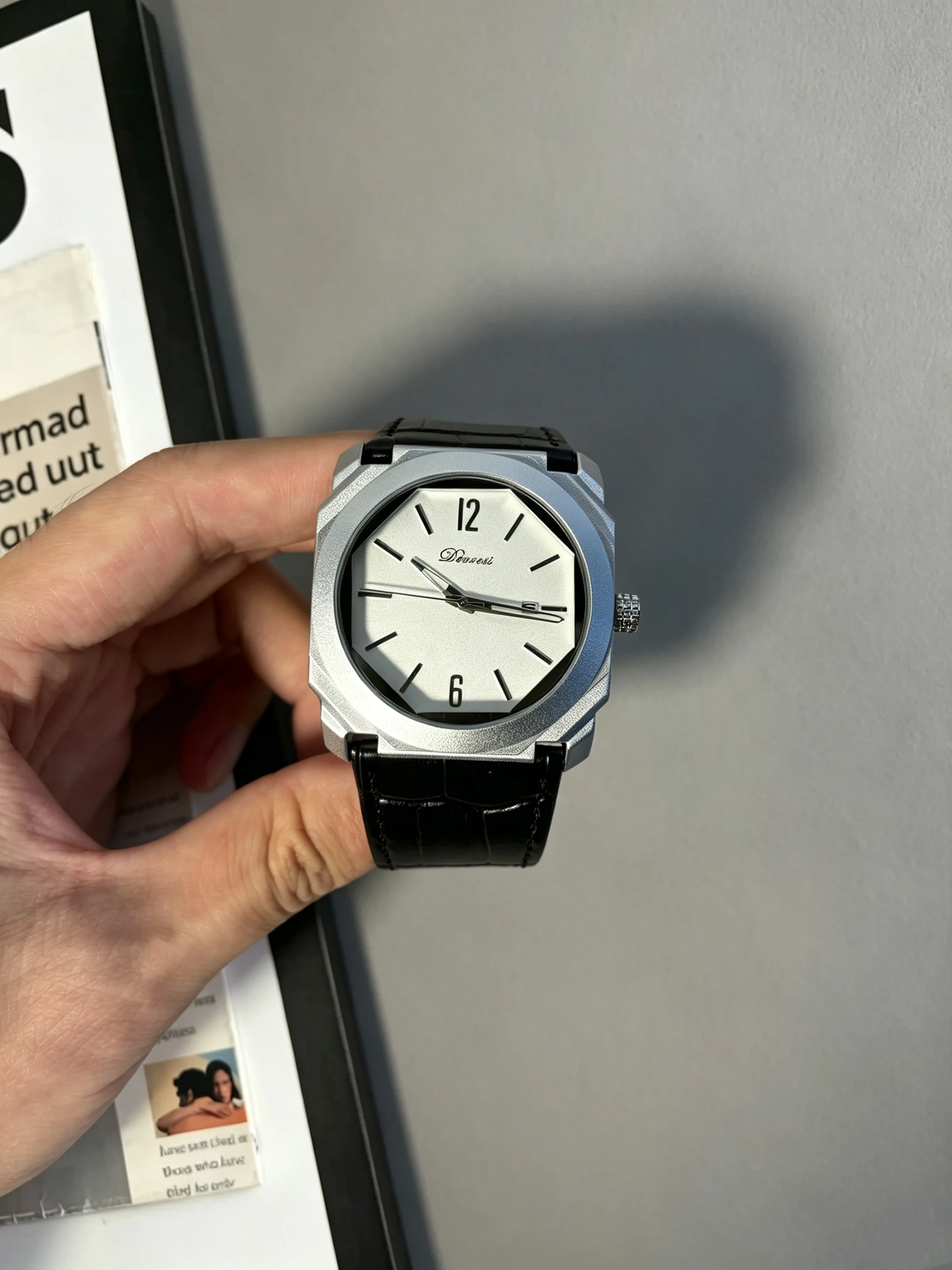 

Luxury Simple Dial Men Leather Watch Octagonal Analog Business Daily Wear Wrist Watch
