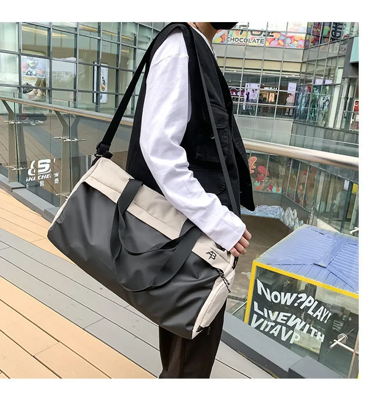 

Large Capacity Dry and Wet Separation Single Shoulder Crossbody Gym Bag Men's Waterproof Sports Bag Portable Travel Bag